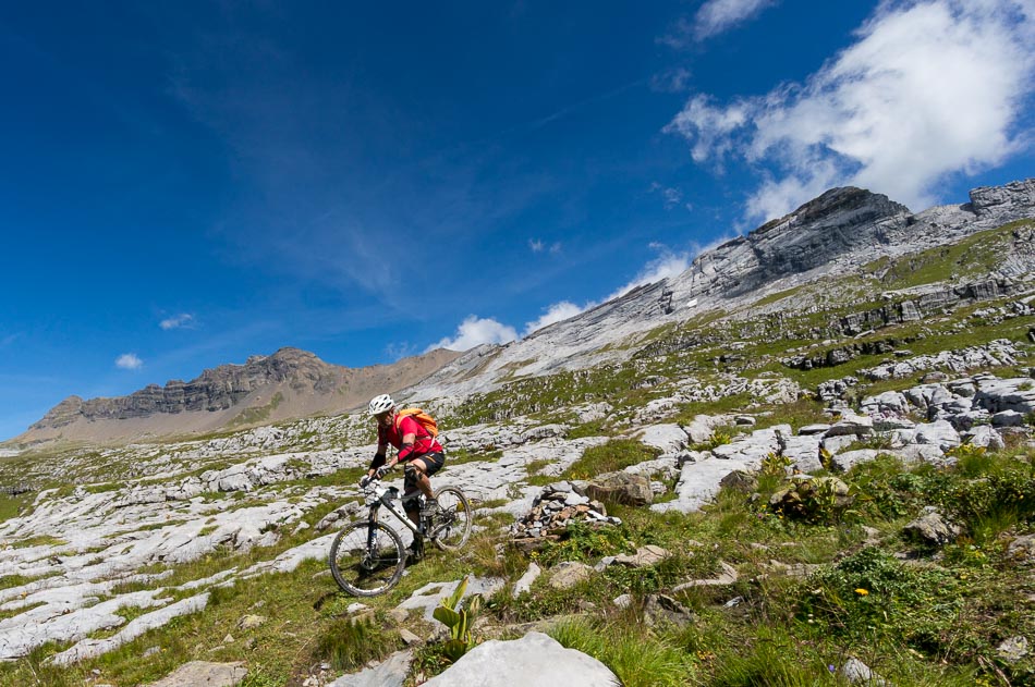 Rochers des Fiz : belle descente sur Sales