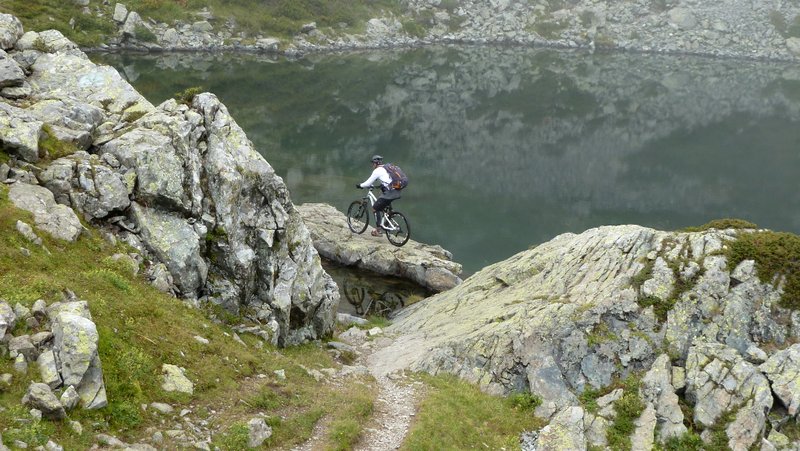 Mais où va ce chemin ? : ... Dans le lac à part si tu t'appelles Danny Mc Askill