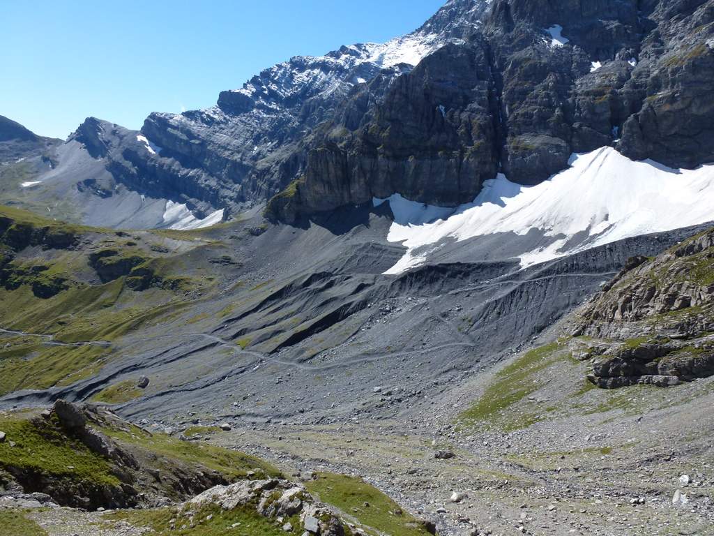 Col de Susanfe : Le sentier de descente. Plus sympa en partie haute.