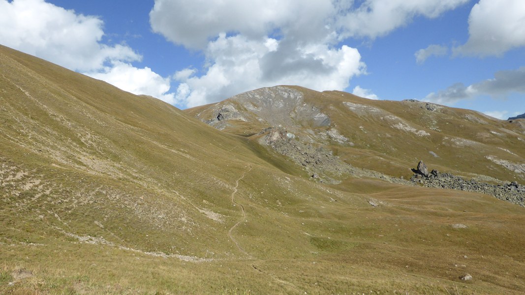 #26 Sentier Montée : En route vers le Col de Longet Sentier Montée : En route vers le Col de Longet