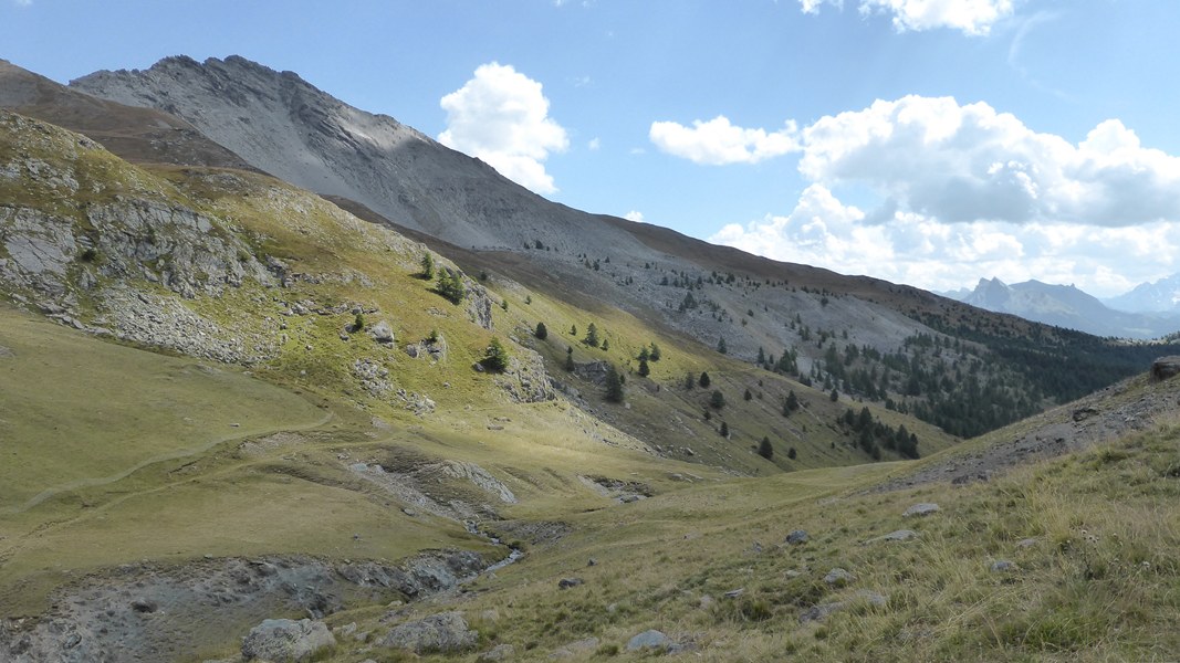 Piste Montée : Vue sur la canal