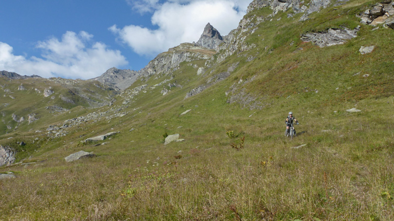 Combe du Méchandeur : On arrive dans les prairies