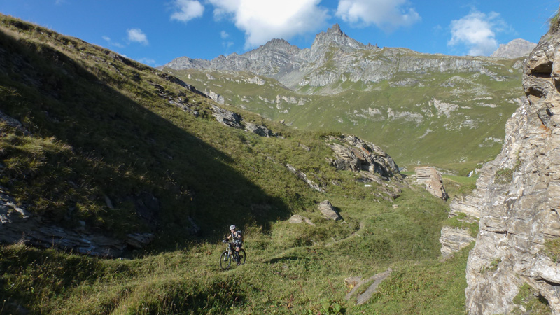 #15 Plan des Veis : Sur le sentier du Passeur Plan des Veis : Sur le sentier du Passeur