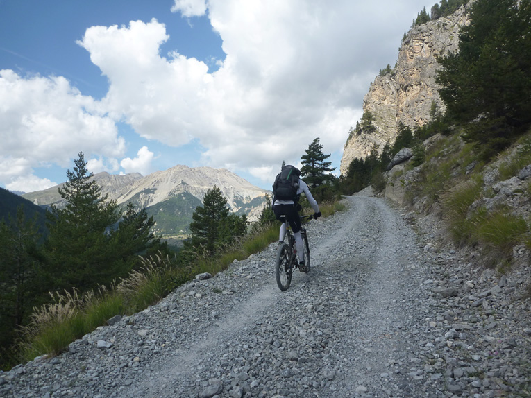 Jour 3 : Piste de montée au dessus de Plampinet