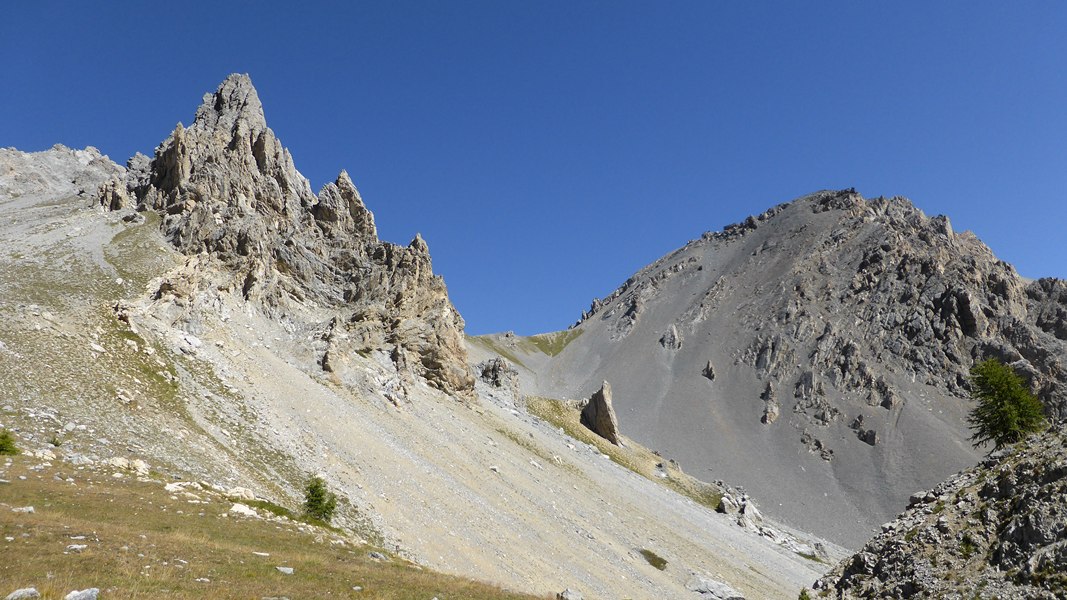#23 Sentier Descente : ... de cette descente Sentier Descente : ... de cette descente