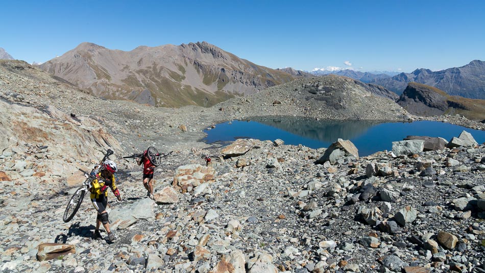 #25 Lacs d Lacs d'Arguerey : 300m sous le Col des Veys