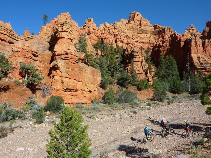 Casto canyon : Dès le 1er km, ça envoie les couleurs!