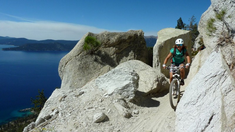 #4 The Flume Trail : Pat est sur la plus belle photo du kokopelli tour 2014 !
crédit photo: Alain The Flume Trail : Pat est sur la plus belle photo du kokopelli tour 2014 !
crédit photo: Alain