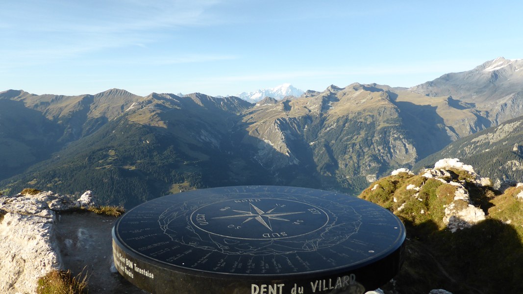 Dent du Villard : Le sommet