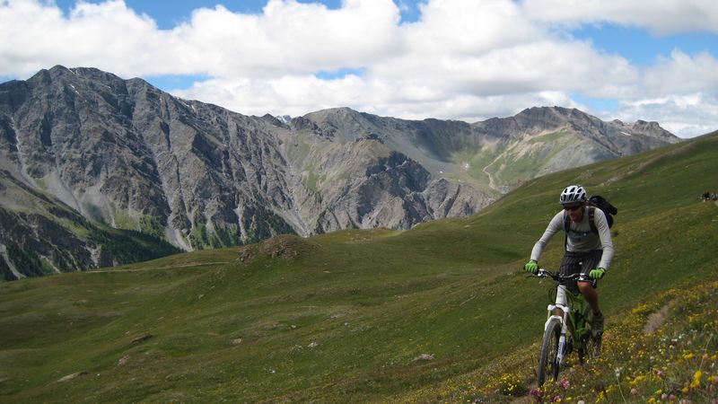 Cedounet : A quand le casque vert ? ;-)