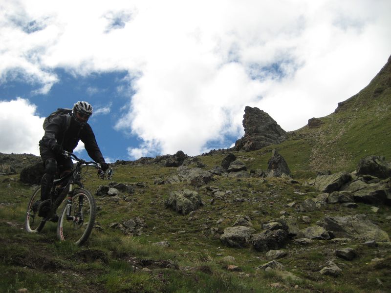 Col du Longet : Squal joue au Man In Black ;-)