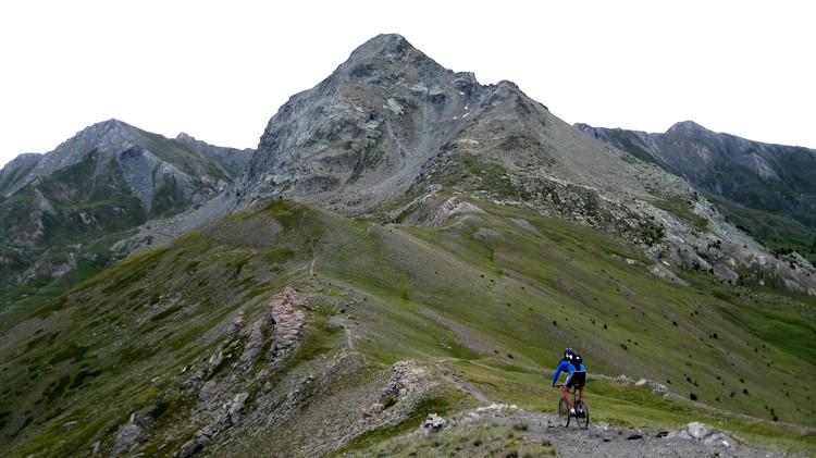 #1 Crête de Gilly : Direction le Sommet de la Lauzière Crête de Gilly : Direction le Sommet de la Lauzière