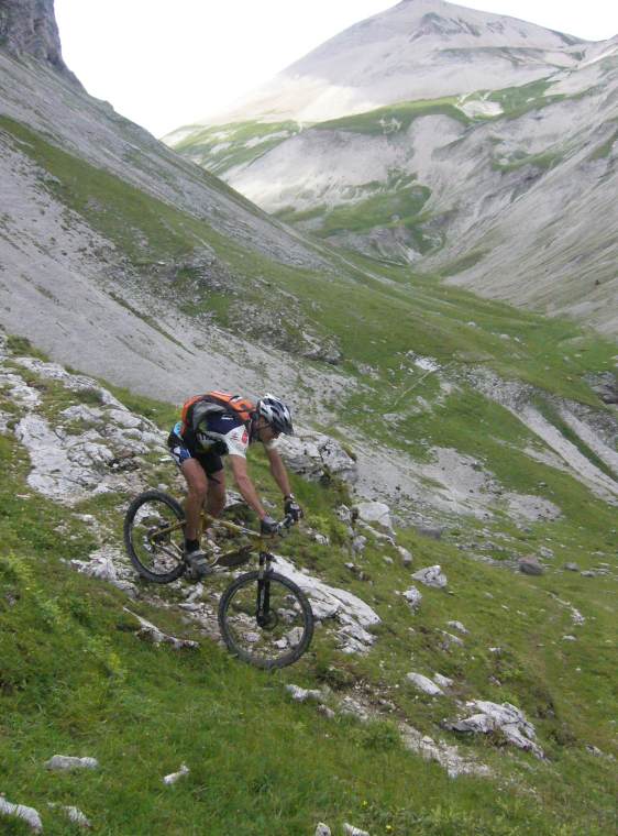 #5 Montée au col de Charnier : Traversée vers le vallon de Charnier Montée au col de Charnier : Traversée vers le vallon de Charnier