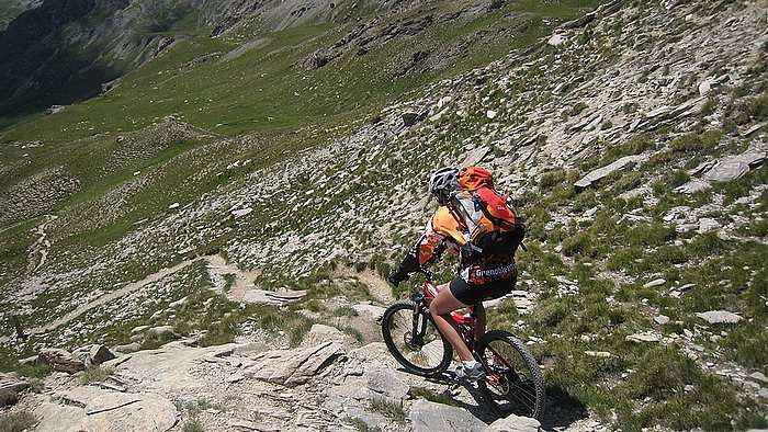 #6 Descente de la Noire : Dur dur avec le gros sac qui vient taper dans la tête! Descente de la Noire : Dur dur avec le gros sac qui vient taper dans la tête!
