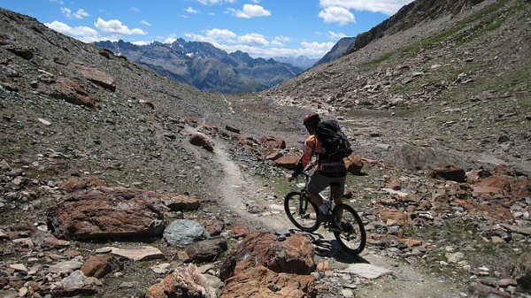 #5 Descente de la Noire : Après la Serpentine Verte, les rochers rouges! Descente de la Noire : Après la Serpentine Verte, les rochers rouges!