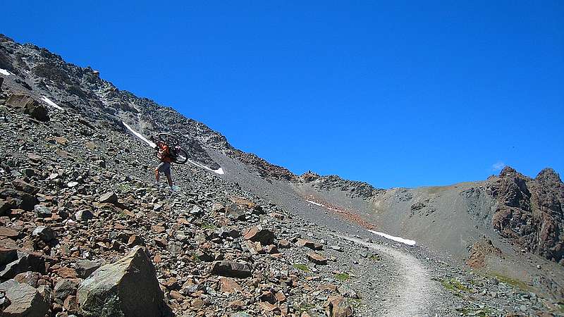 #2 Col de la Noire : Petit portage de mise en Jambe sur sentier hyper bien tracé! Col de la Noire : Petit portage de mise en Jambe sur sentier hyper bien tracé!