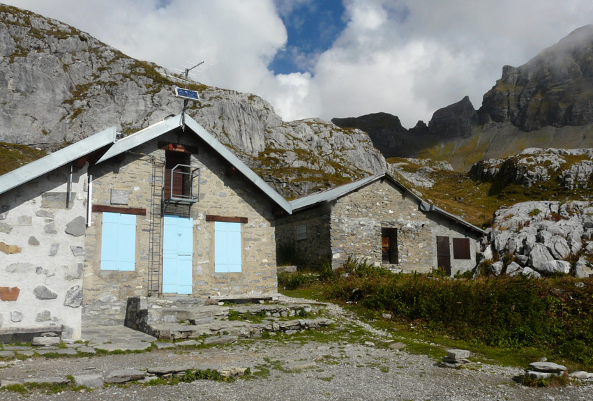 Refuge de Platé : Belles couleurs de volets !