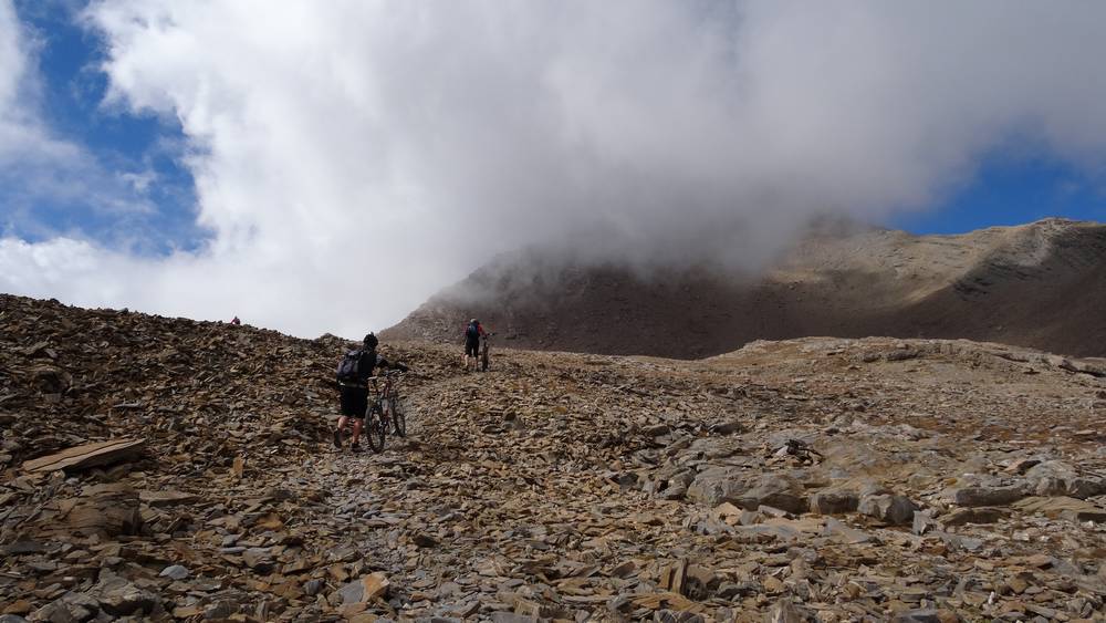 col de Rougnoux : le sommet est malheureusement pris