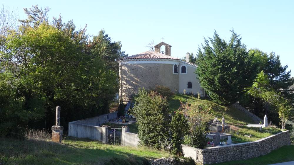 #18 Eglise du Coteau : sur la route des Avondons Eglise du Coteau : sur la route des Avondons