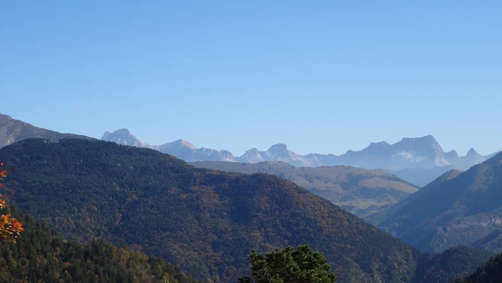 #6 Devoluy : le massif dépasse tout juste Devoluy : le massif dépasse tout juste