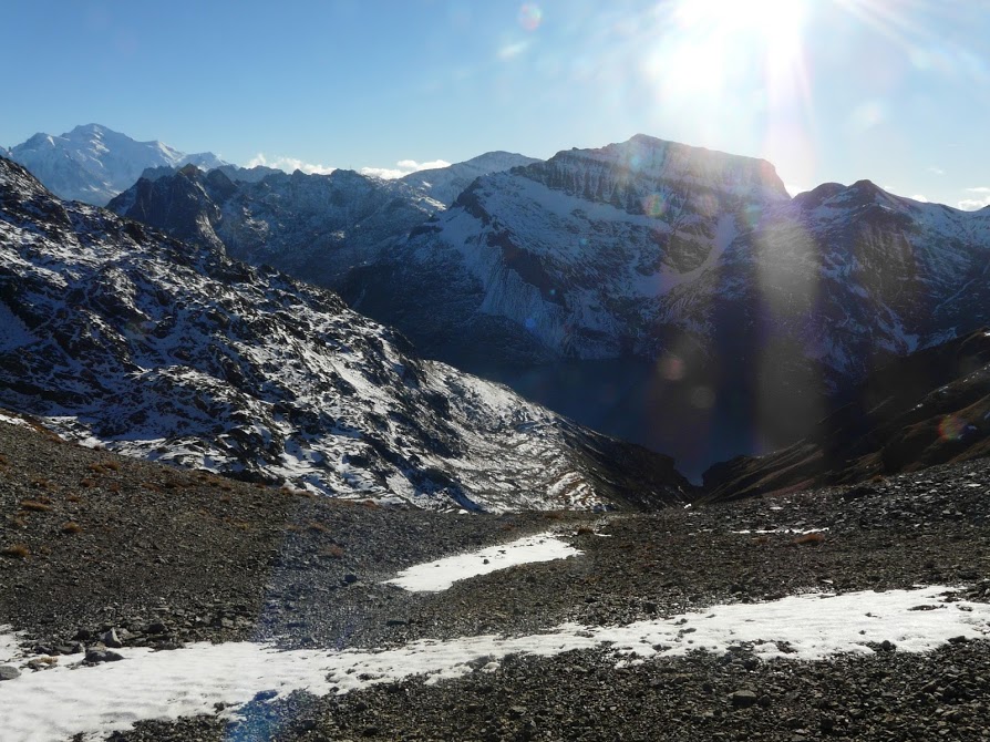 Au col de Barberine : Vue plongeante sur le lac