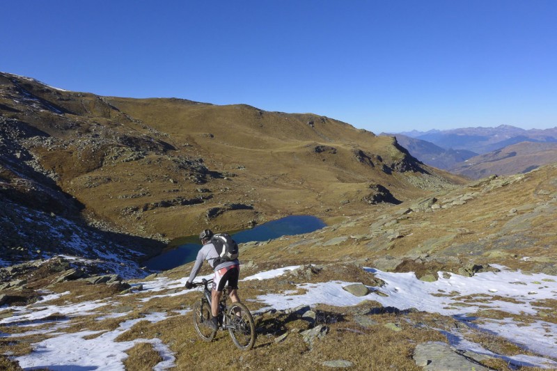 lac Crintallia : Descente sur le lac Crintallia