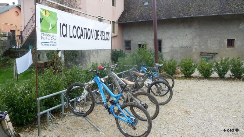 Location : Super, Pascal C avait tout prévu, même la location des vélos :-)
Manque plus qu'un jet d'eau pour le rinçage !