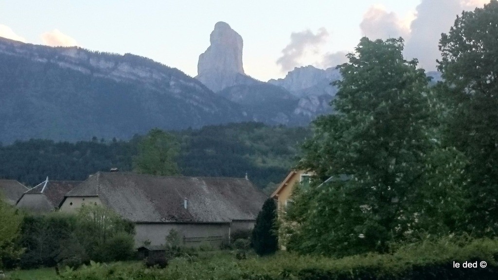 Roissard et le Mt Aiguille