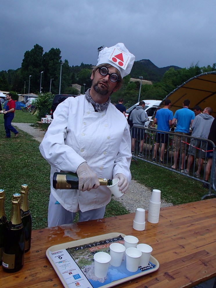 #8 On est quand même pas venu dans le Diois pour ne pas gouter à la Clairette ! On est quand même pas venu dans le Diois pour ne pas gouter à la Clairette !