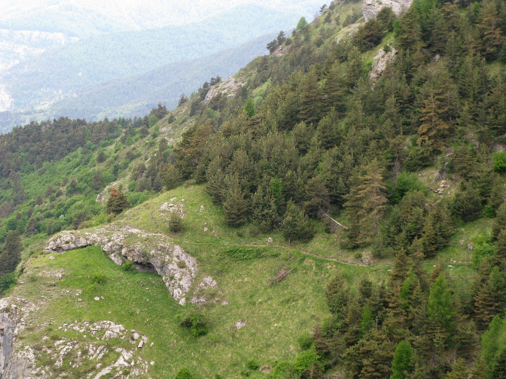 Sentier en encorbellement