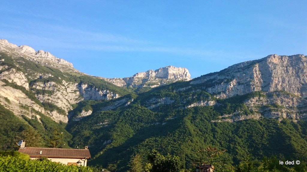 col de l'Arc en bonne condition vu de la maison 