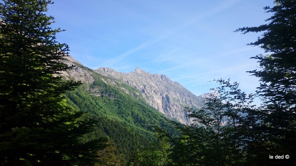 façade Est du Vercors, vue du col de l'Éperrimont