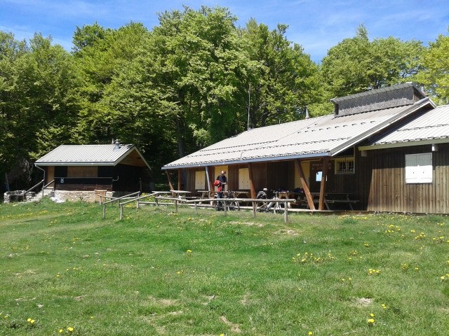 Beau refuge, malheureusement fermé ce jour là.