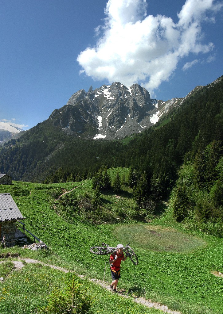 Début du portage au col du Golet