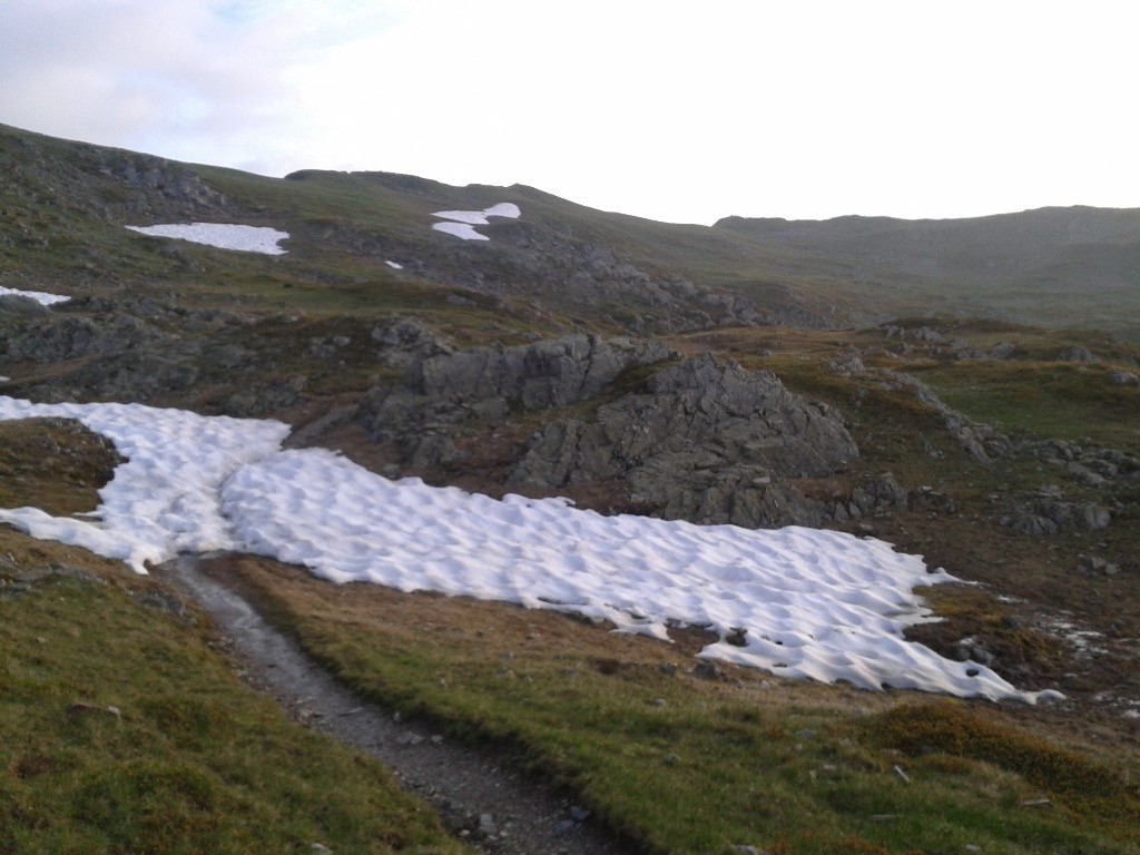 Direction l'Aiguillette, 2 courts passages en neige