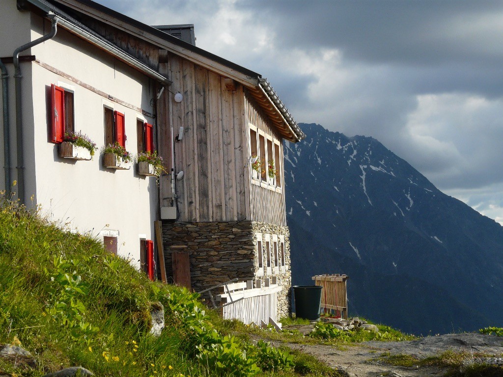 Chalet du plan de L'Aiguille et luminosité du soir