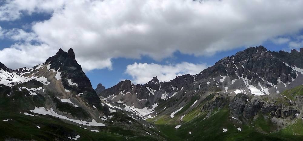 Encore de la neige du coté des Cerces