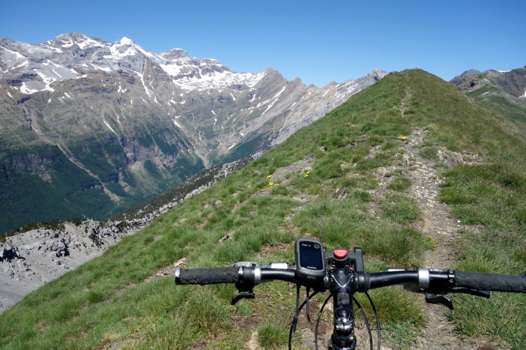 Départ du sommet (mais vu dans le rétro)