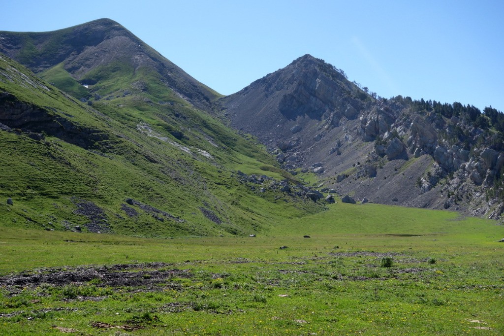 #10 Plana Fonda; à gauche, le Comodoto Plana Fonda; à gauche, le Comodoto