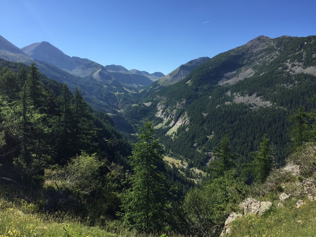 #5 Vue en direction de l Vue en direction de l'objectif tout au fond de la vallée