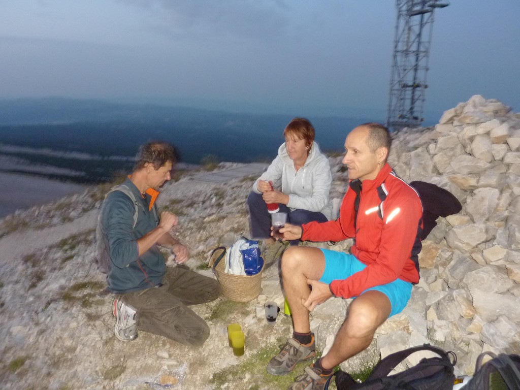 Ravito matinal au sommet du Ventoux