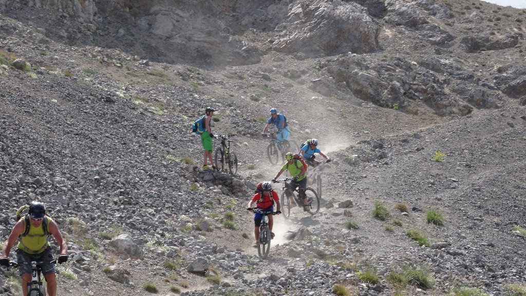 gros bordel dans la descente du Passo della Cavale