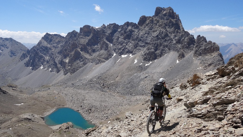 Brec de Chambeyron et lac du vallon de Stroppia