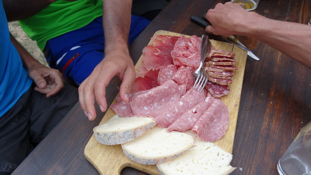 Ced, laisse le fromage et occupe toi plutot de la crème......