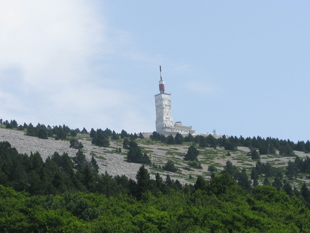 #8 Au dessus de nous le sommet. Au dessus de nous le sommet.