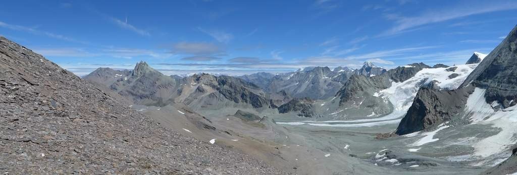 Vue du sommet vers le N