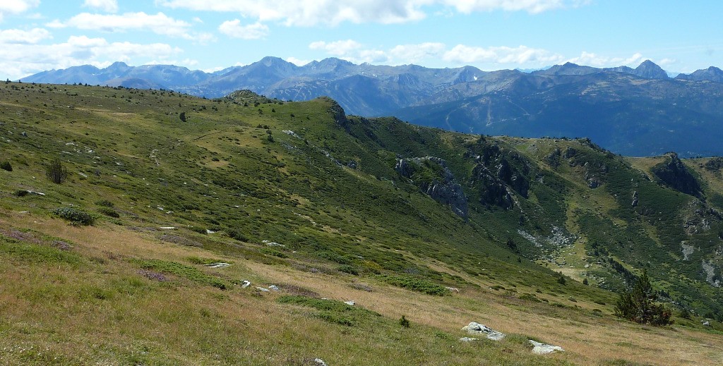 Vue en redescendant du sommet de Madres