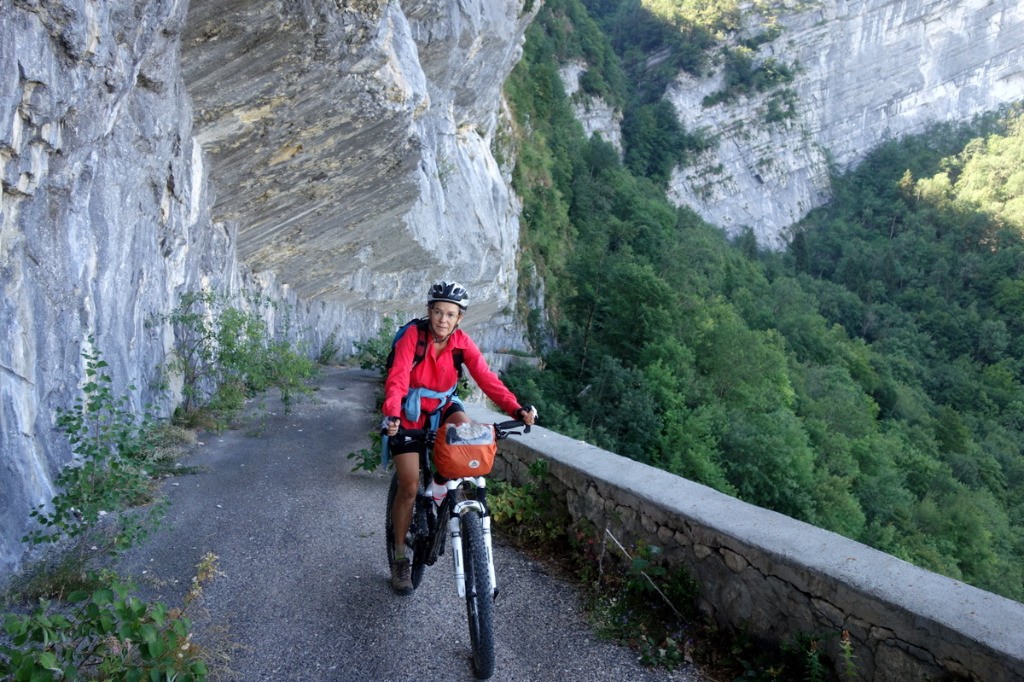 L'ancienne route du Canyon des Ecouges