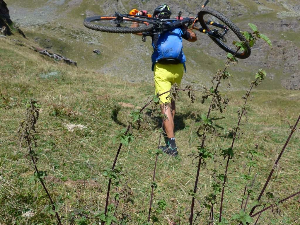 Montée au col Lavodilec