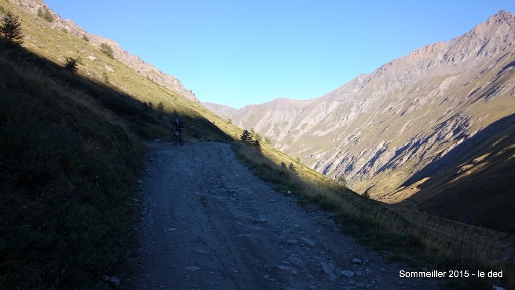 ombres ou lumières! le col de Pelouse, versant S, au fin fond